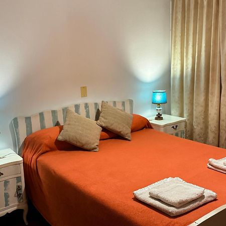 Departamento Centrico Mendozaアパートメント エクステリア 写真