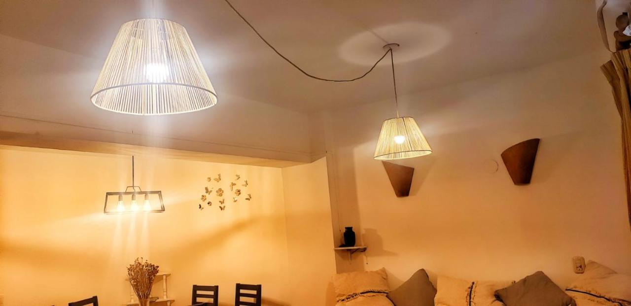 Departamento Centrico Mendozaアパートメント エクステリア 写真