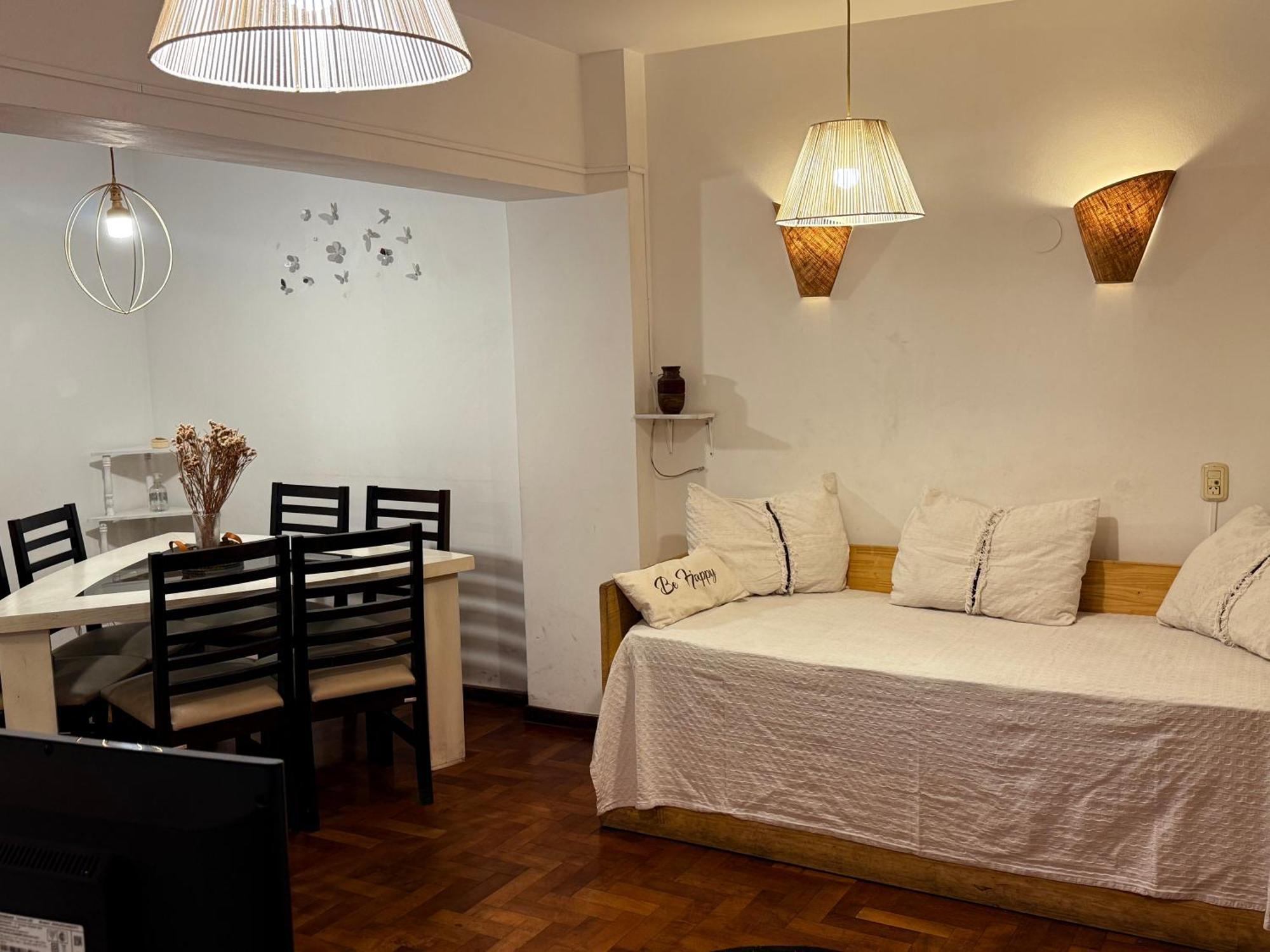 Departamento Centrico Mendozaアパートメント エクステリア 写真