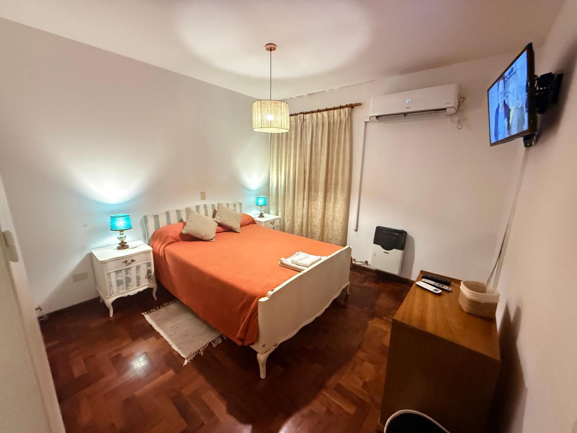 Departamento Centrico Mendozaアパートメント エクステリア 写真